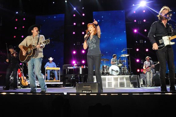 2009 CMA Music Festival - Day Two